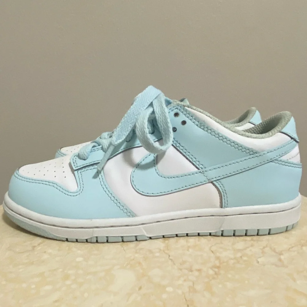 Nike Little Kid's  Dunk Low Blue and White Sneaker Size 2.5Y